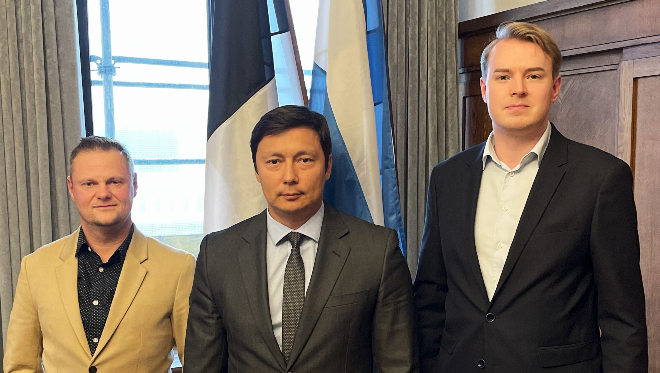 EAOLi juhatuse liikmed kohtusid Tallinna linnapea Mihhail Kõlvartiga