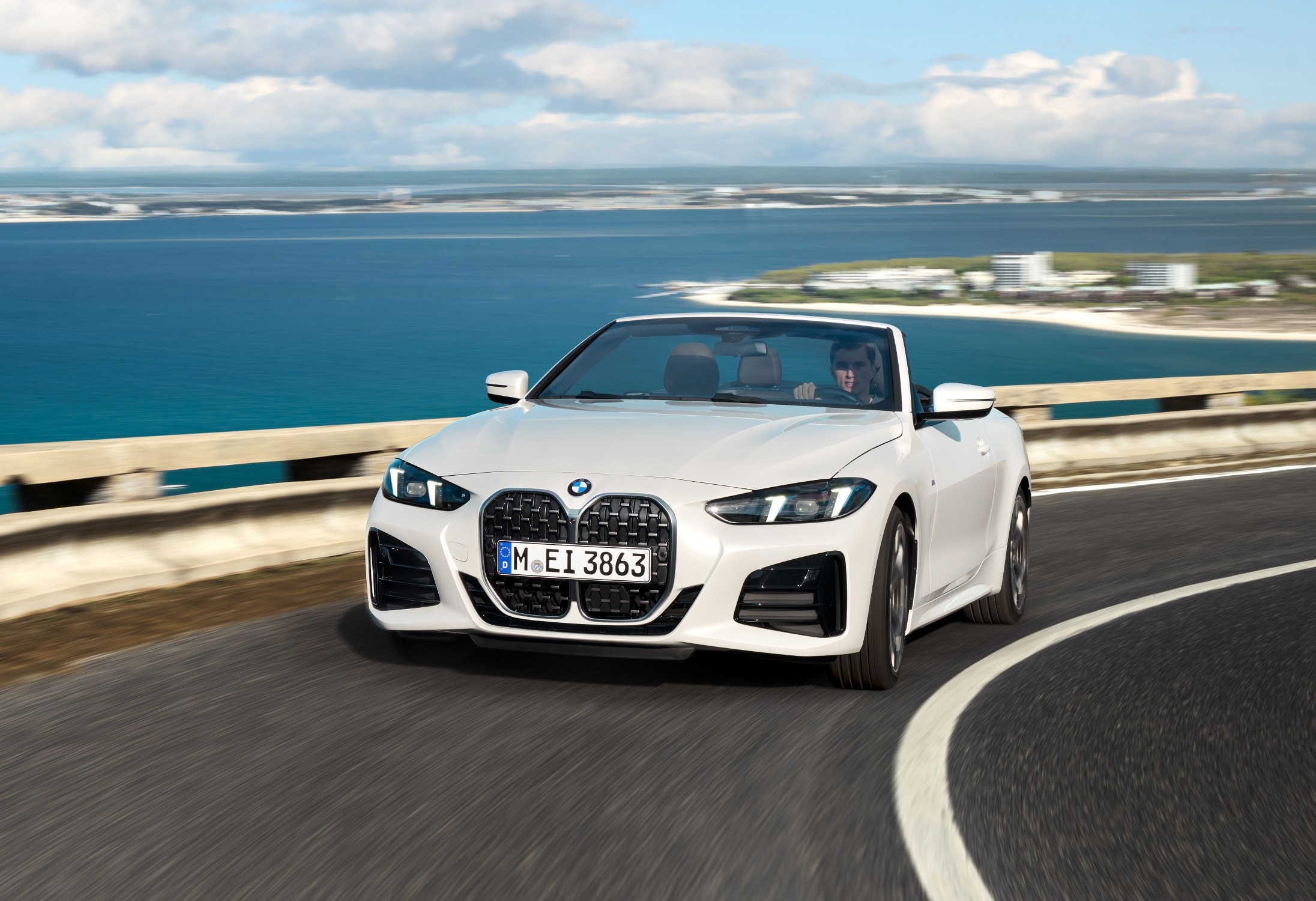 BMW uus 4. seeria kupee ja kabriolett: värske disain ja kasutajasõbralikum operatsioonisüsteem