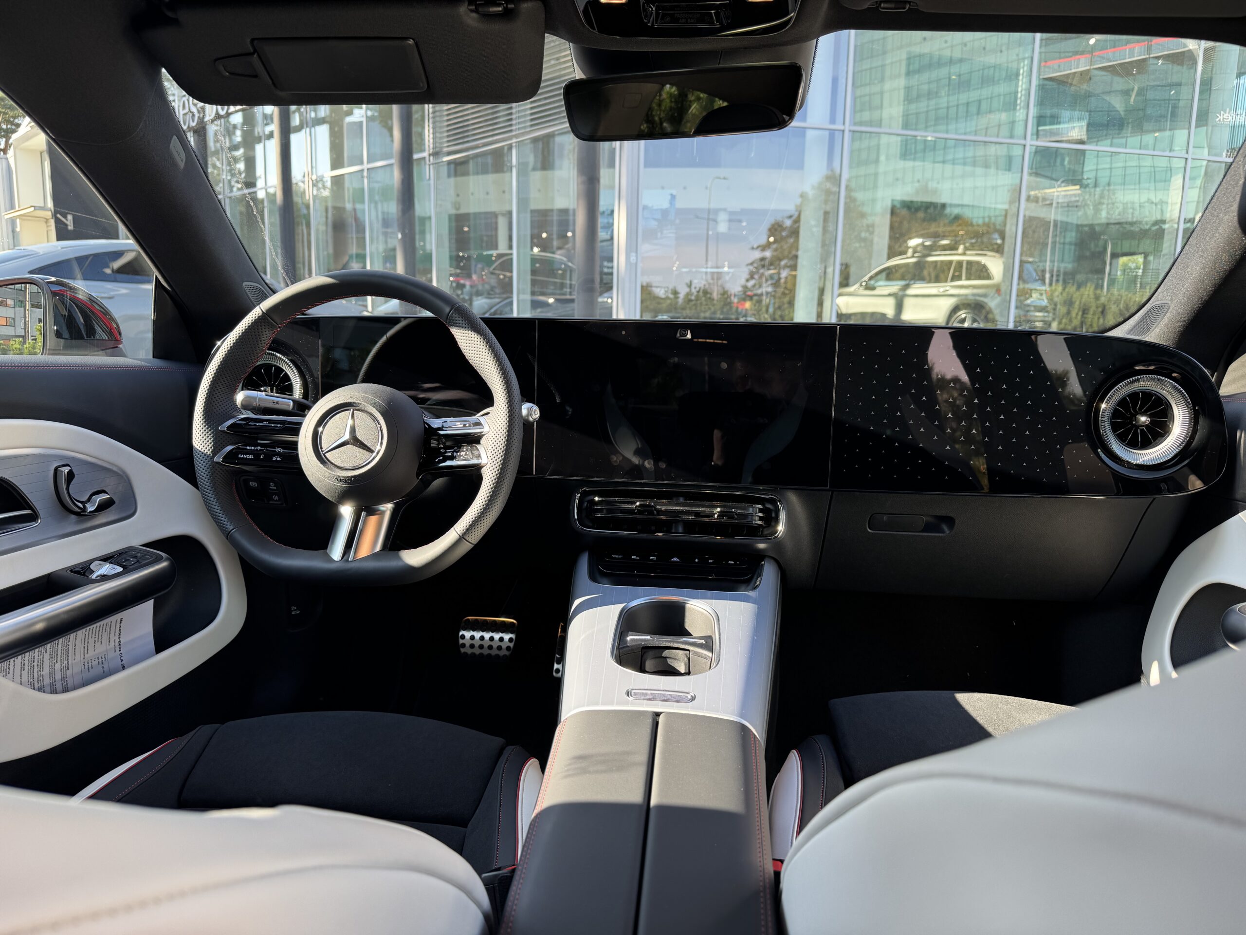 CLA on seest mersulikult elegantne.